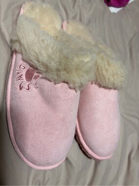NEW Dawgs Faux Fur Slippers